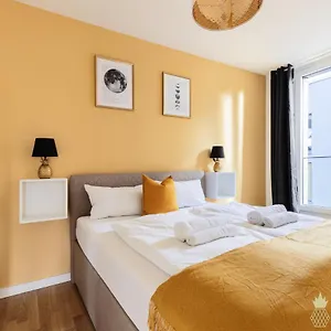 Apartment New! Pineapple Altstadt Iii